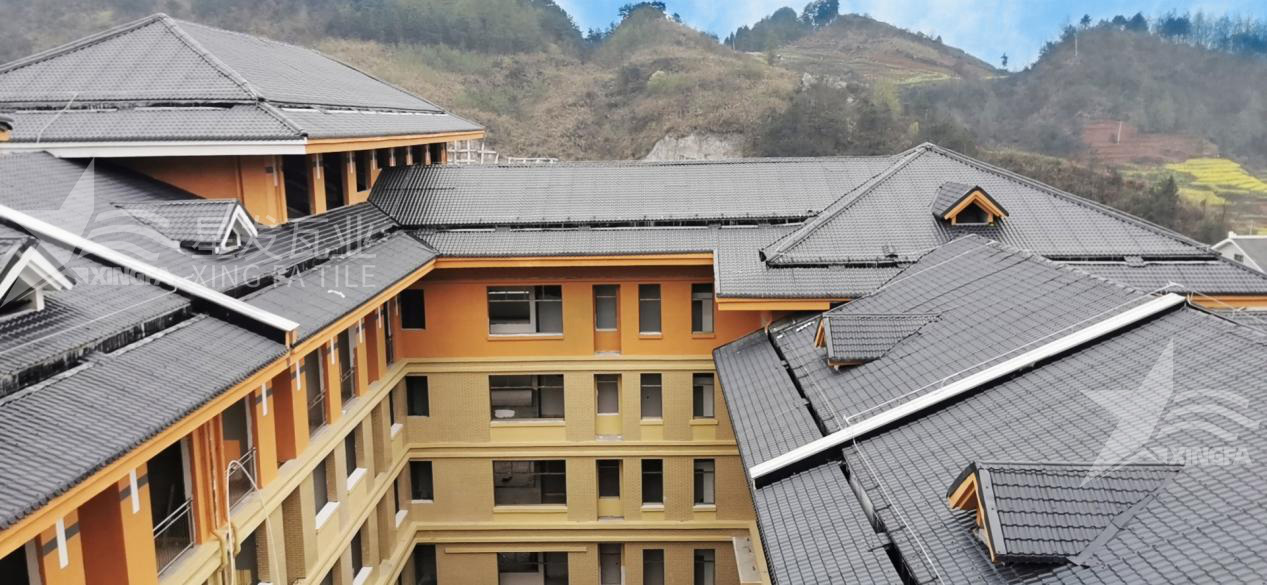 揭秘！包工包料安裝合成樹脂瓦每平方需要多少錢？