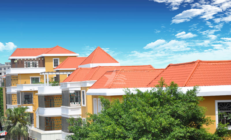 平改坡樹脂瓦工程，合成樹脂瓦輕質(zhì)高強，穩(wěn)固無憂提升城市整體面貌