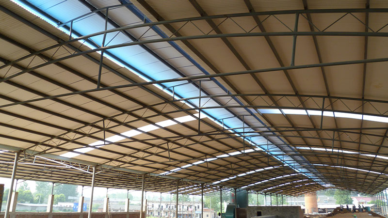 遇上雷陣雨時，屋面上的絕緣樹脂瓦是否安全？是否導(dǎo)電？