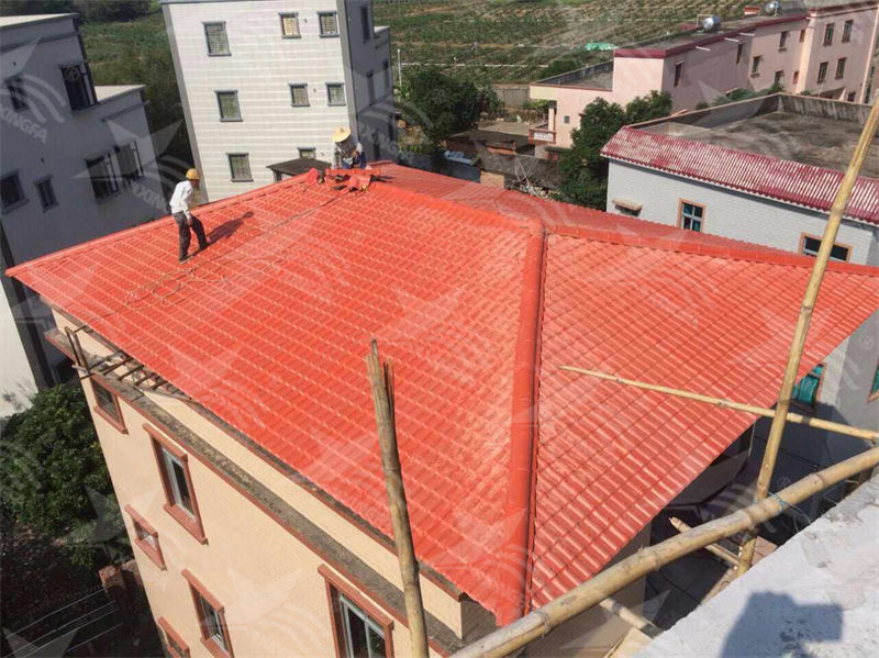 探秘農(nóng)村自建房建房利器！樹(shù)脂瓦多少錢(qián)一平，合成樹(shù)脂瓦價(jià)格揭秘！
